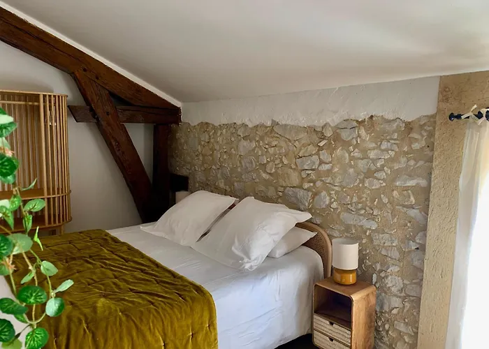 Le Poutic Et Vendégház 4*